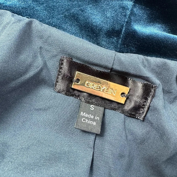 NWOT GREYLIN Teal Emerald Velour Tie Front Blazer - size small - Picture 8 of 8